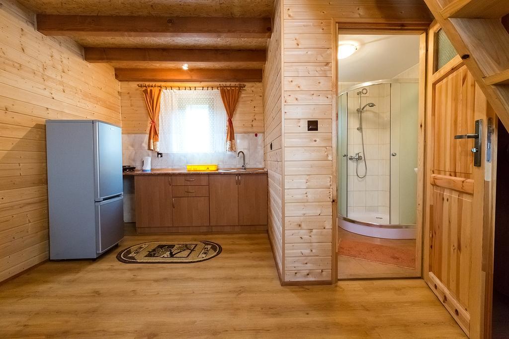 Czarny Kot Chalets Solina Kültér fotó